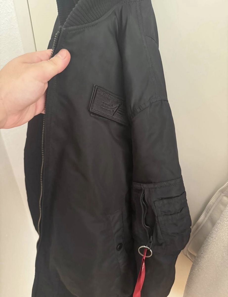 Alpha Industries Giacche: Alpha Industries Bomberjacke Schwarz – Usato da Arlesheim venduto da N.Redi 2
