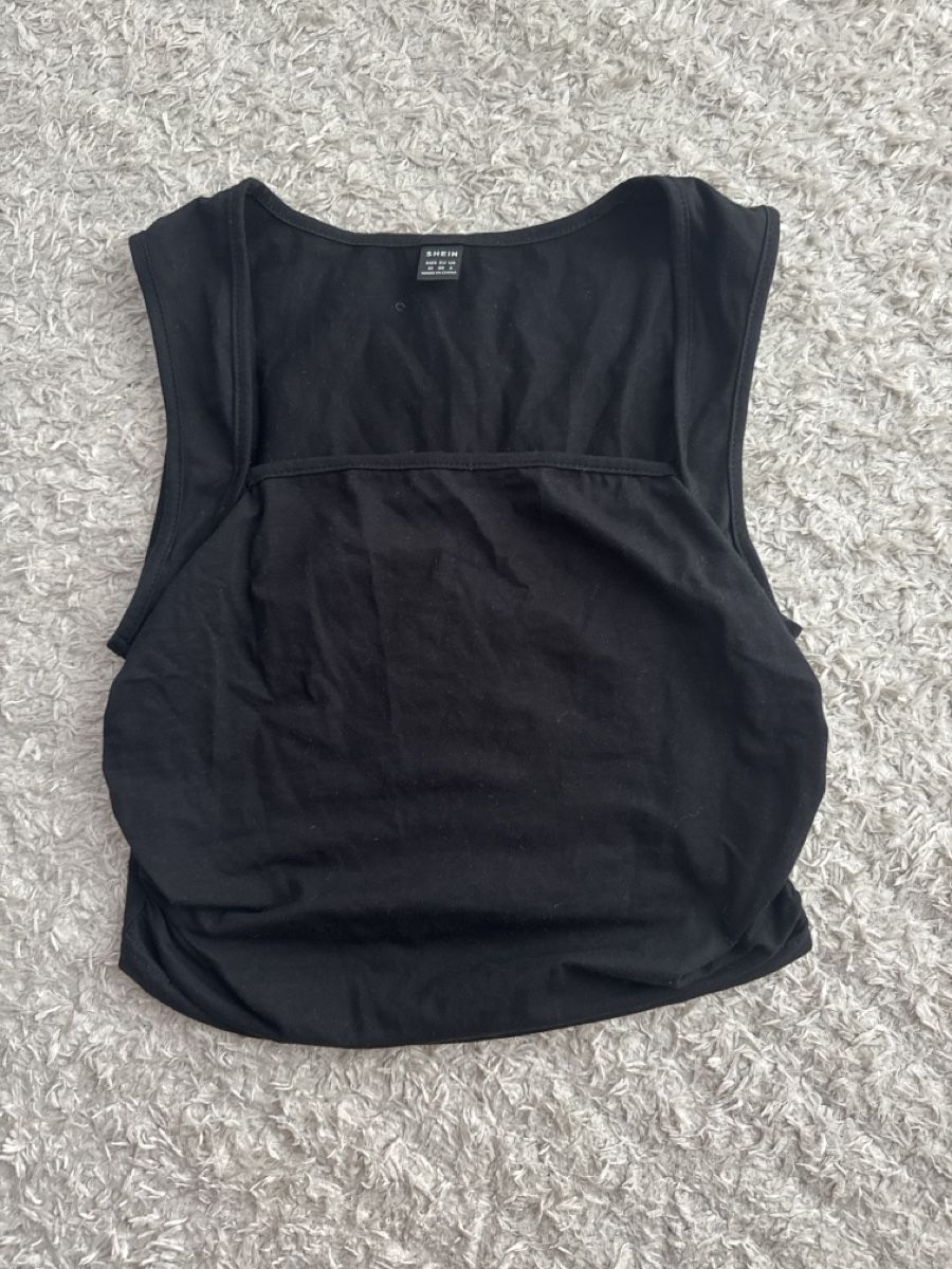 Shein Tops: Schwarzes SHEIN Top, Grösse M (38) – Neu (gemäss Beschreibung) aus Gächlingen von anjuli_123