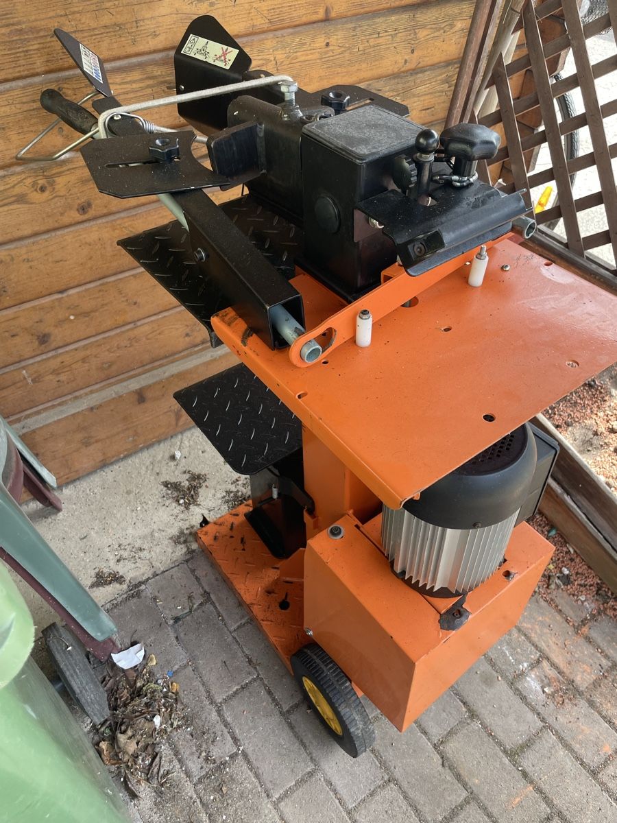 Toutes les machines: Holzspaltmaschine Atika – D'occasion à Glashütten par Son_ija87