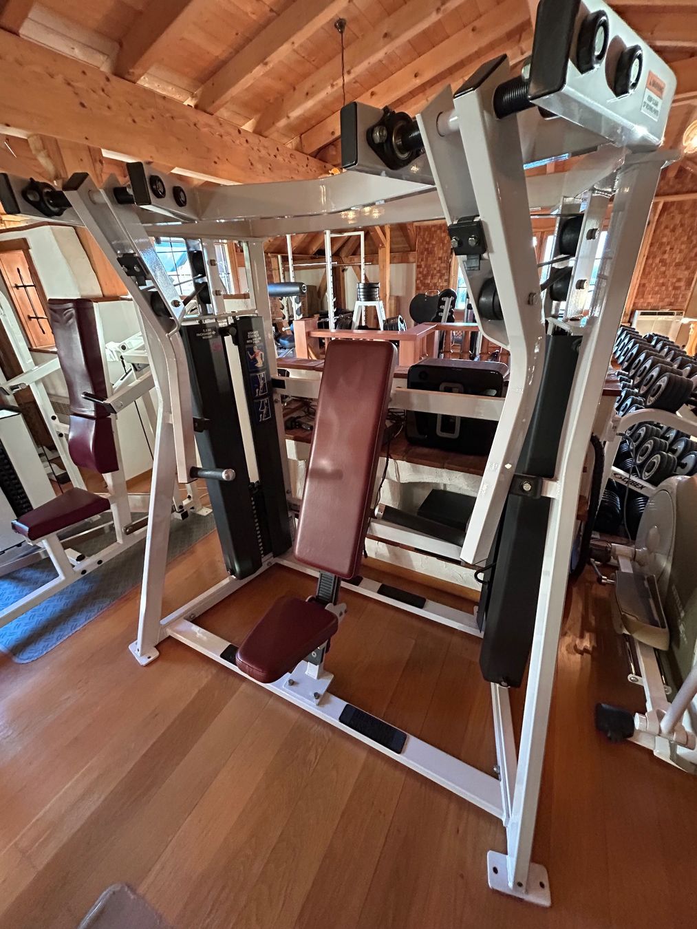 Hometrainer: Hammer Strength MTS Decile Brustpresse – Usato da Balzers venduto da mar_wb6c