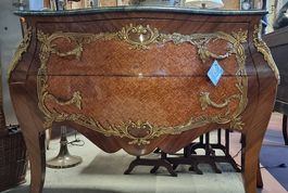 Prunk Barock Kommode Gross, Massivholz mit Marmorplatte