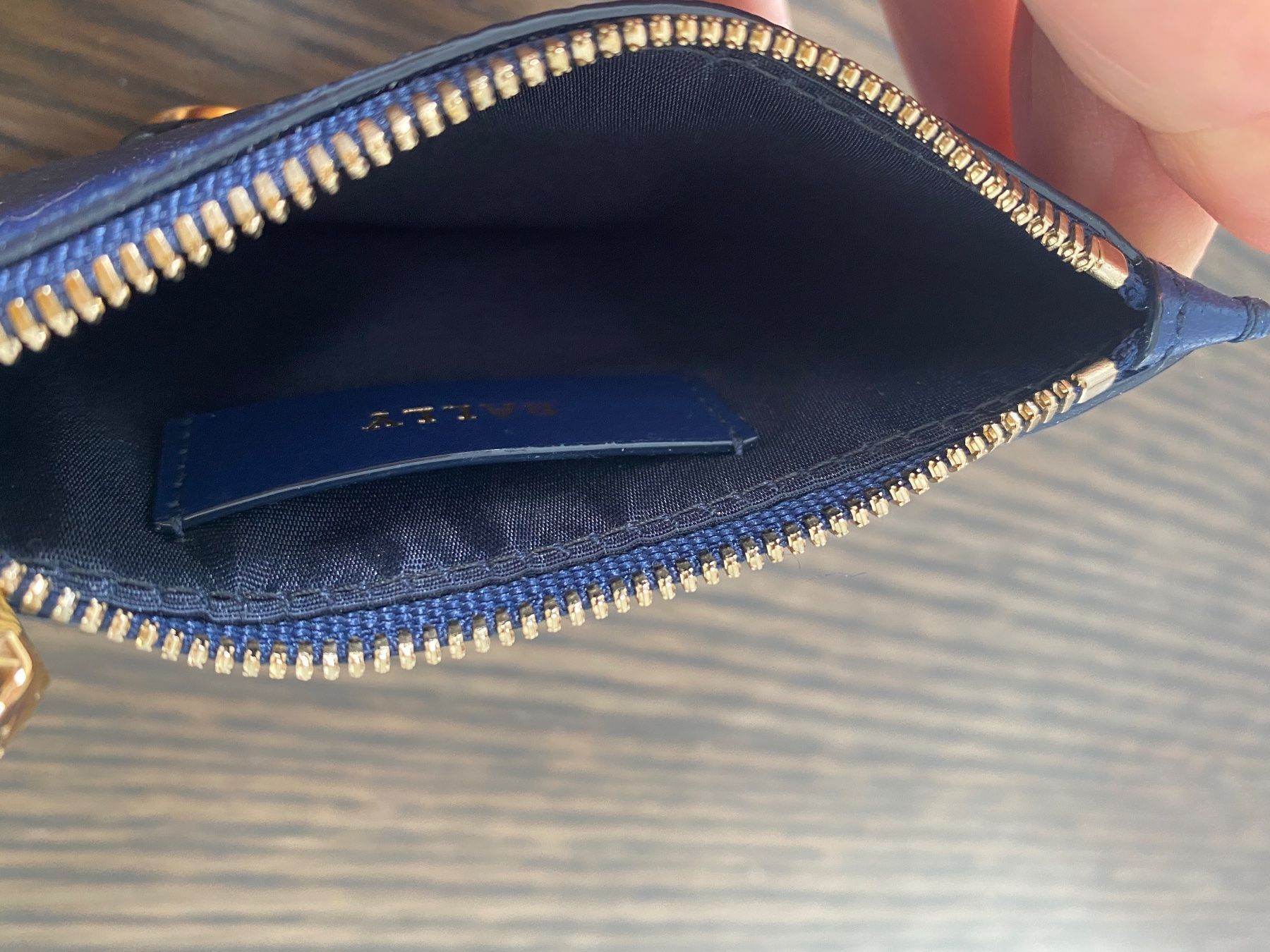 Altro in  Abbigliamento & Accessori: Bally Kartenetui mit Münzfach mit Reissverschluss – Nuovo e nell'imballaggio originale da Volketswil venduto da praxis12 3
