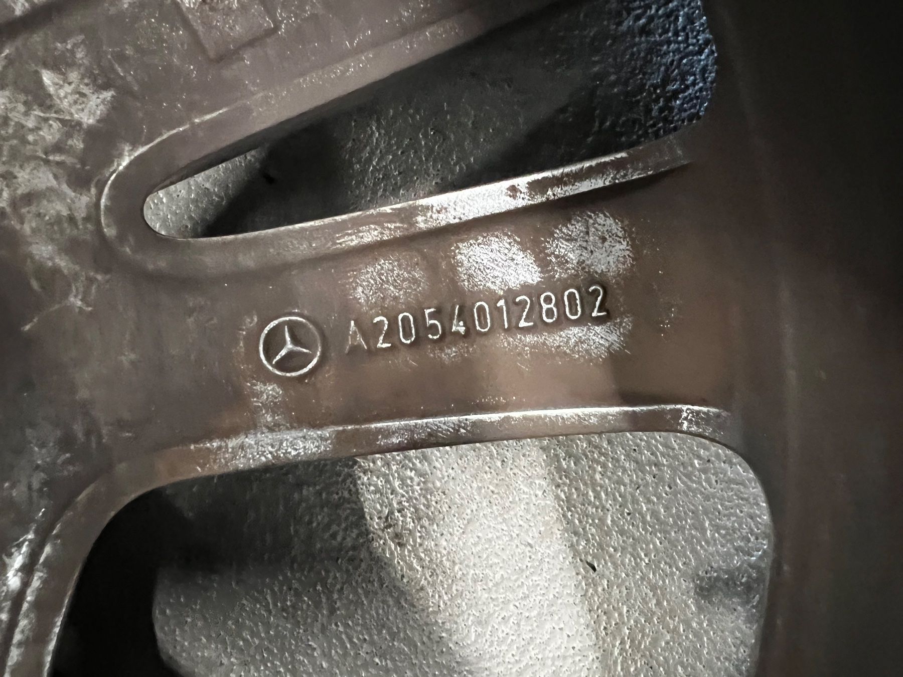 Mercedes-Benz Pneumatici & Ruote complete: Komplettrad Mercedes c200 – Usato da Wimmis venduto da Incar_GmbH 2