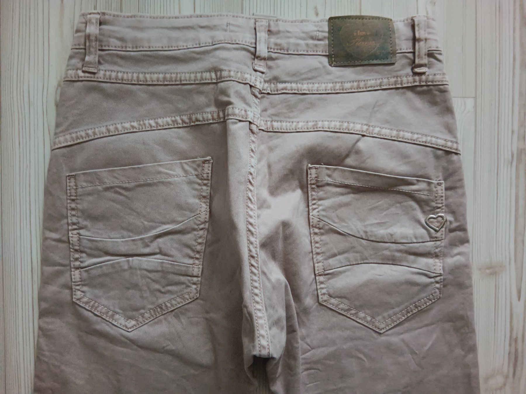 Please Jeans Jeans: PLEASE P78 Jeans taille / Grosse S – Usato da Cossonay-ville venduto da Super-Price-Quality 6