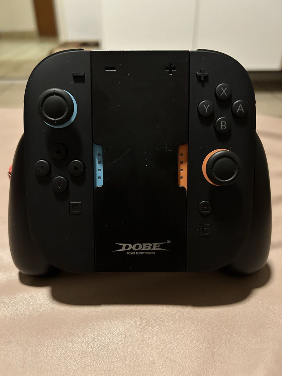 Nintendo Controller: Charging Grip for Nintendo Switch 2 Joy Con – Usato da Basel venduto da vit_h5cx 3