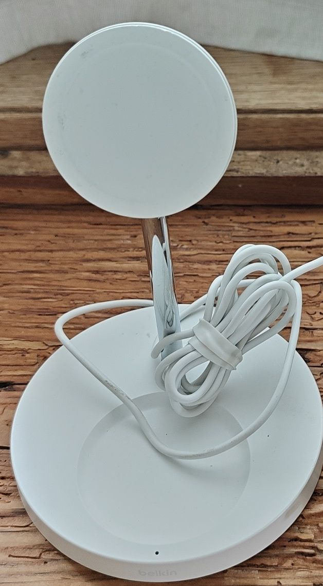 Belkin Ladegeräte: belkin Ladestation gebraucht – Gebraucht aus Steffisburg von Wuahuahua