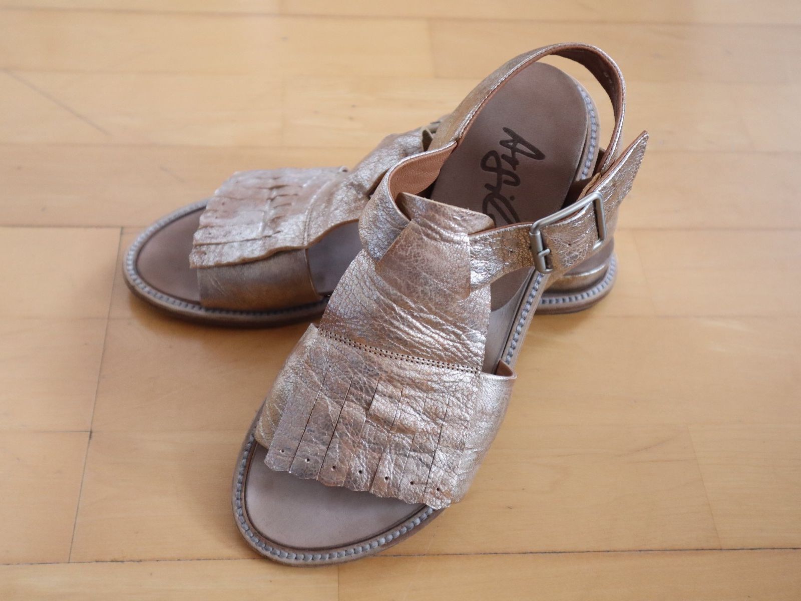 Scarpe da donna: Sandale / Sandalette, Argile, Gr. 39, Leder – Usato da Wattwil venduto da diamant1 1