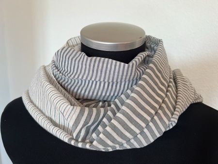 Colora Schal, Weiss/Grau mit Goldfäden, NEU