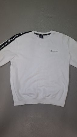 Pull Champion blanc, taille L, parfait pour l'hiver!
