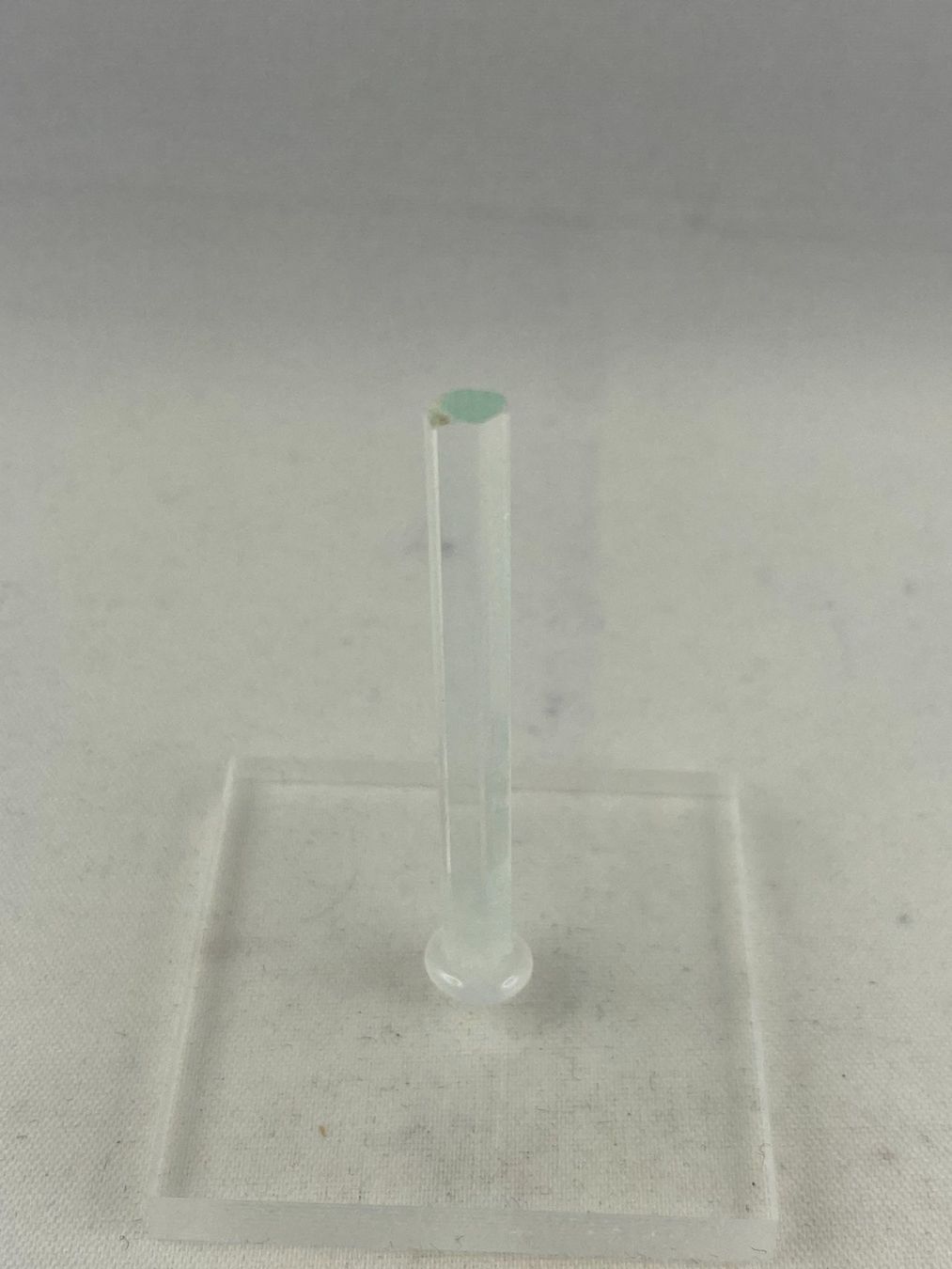 Minerali & Pietre curative: Aquamarine 0.5cm 0.3cm 4.9cm 2g – Usato da Schinznach Bad venduto da Prosperos 2