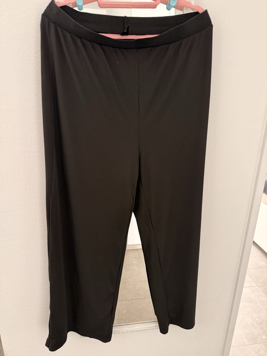 Shein Hosen: Schlupfhose leicht Grösse 2XL  – Gebraucht aus Pfeffikon LU von pepino17