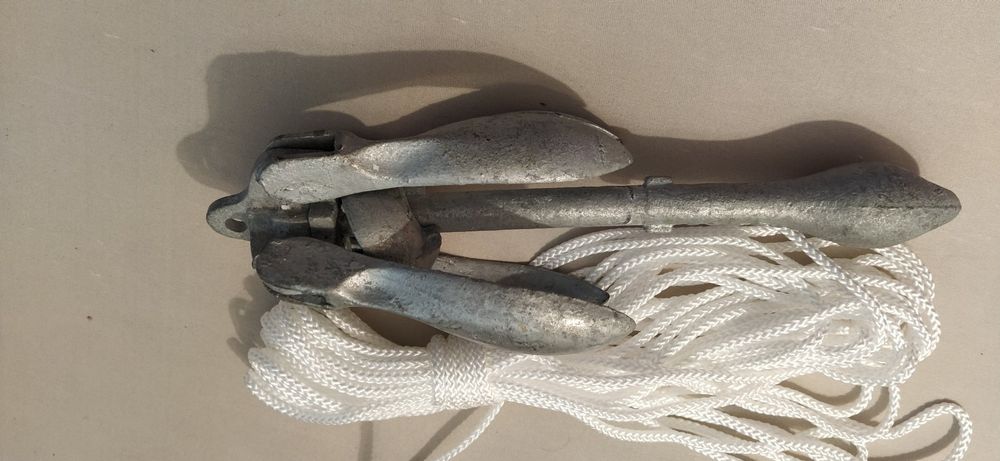 Leinenanker Mit Seilservietten – Stylische Tischdekoration Für Feste