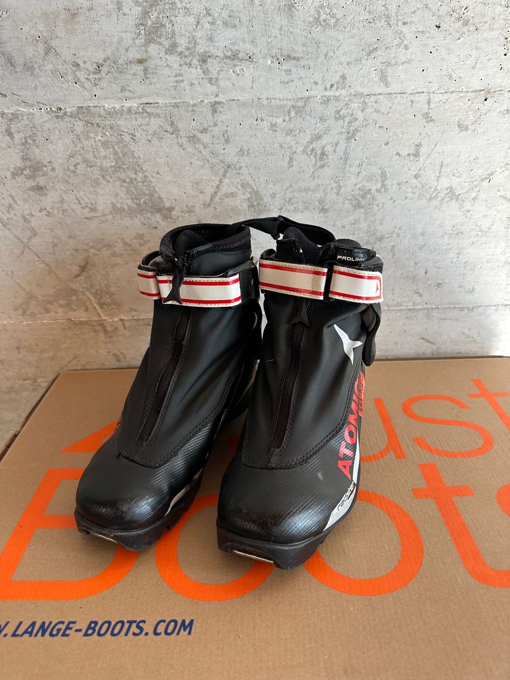 Atomic Chaussures hommes: Atomic Junior Skating Langlauf Schuhe Gr. 35 – D'occasion à Emmenbrücke par karkarkar 1