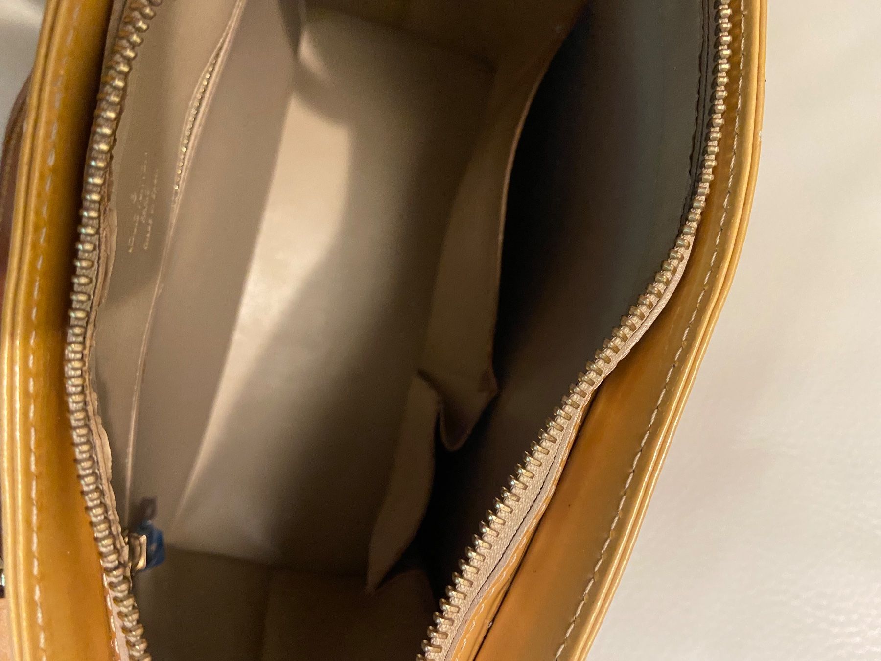 Louis Vuitton Taschen für Damen: Louis Vuitton Tasche – Gebraucht aus Unterengstringen von bar_rh5f 6