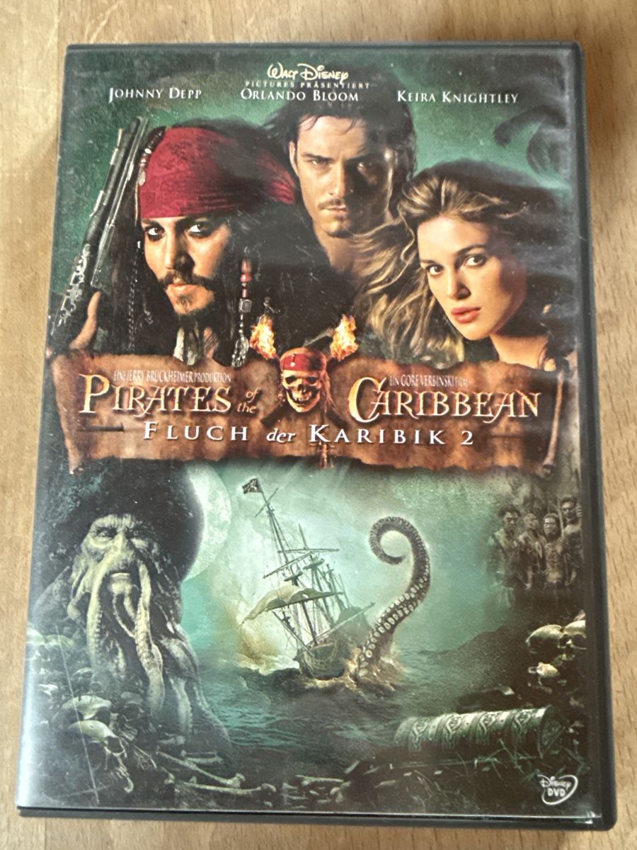 Tutti i DVDs: DVD Fluch der Karibik 2 – Usato da Dettighofen (Lengwil) venduto da Dolol
