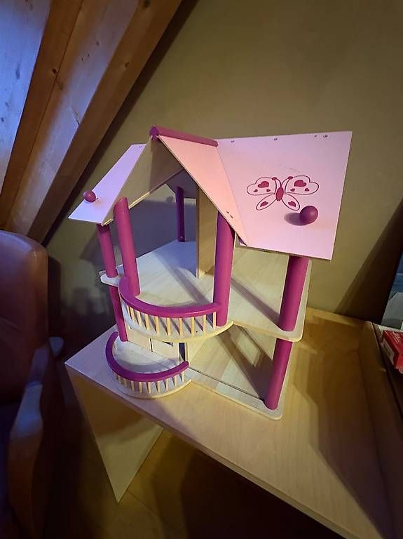Casette per bambini: WOODEN DOLLHOUSE – Usato da Zürich venduto da James_Kr 1