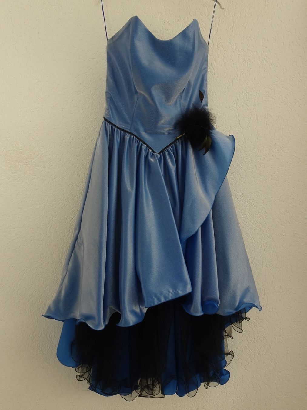 Kleider: Hellblaues Cocktailkleid – Gebraucht aus Walchwil von pri_6qsl 3