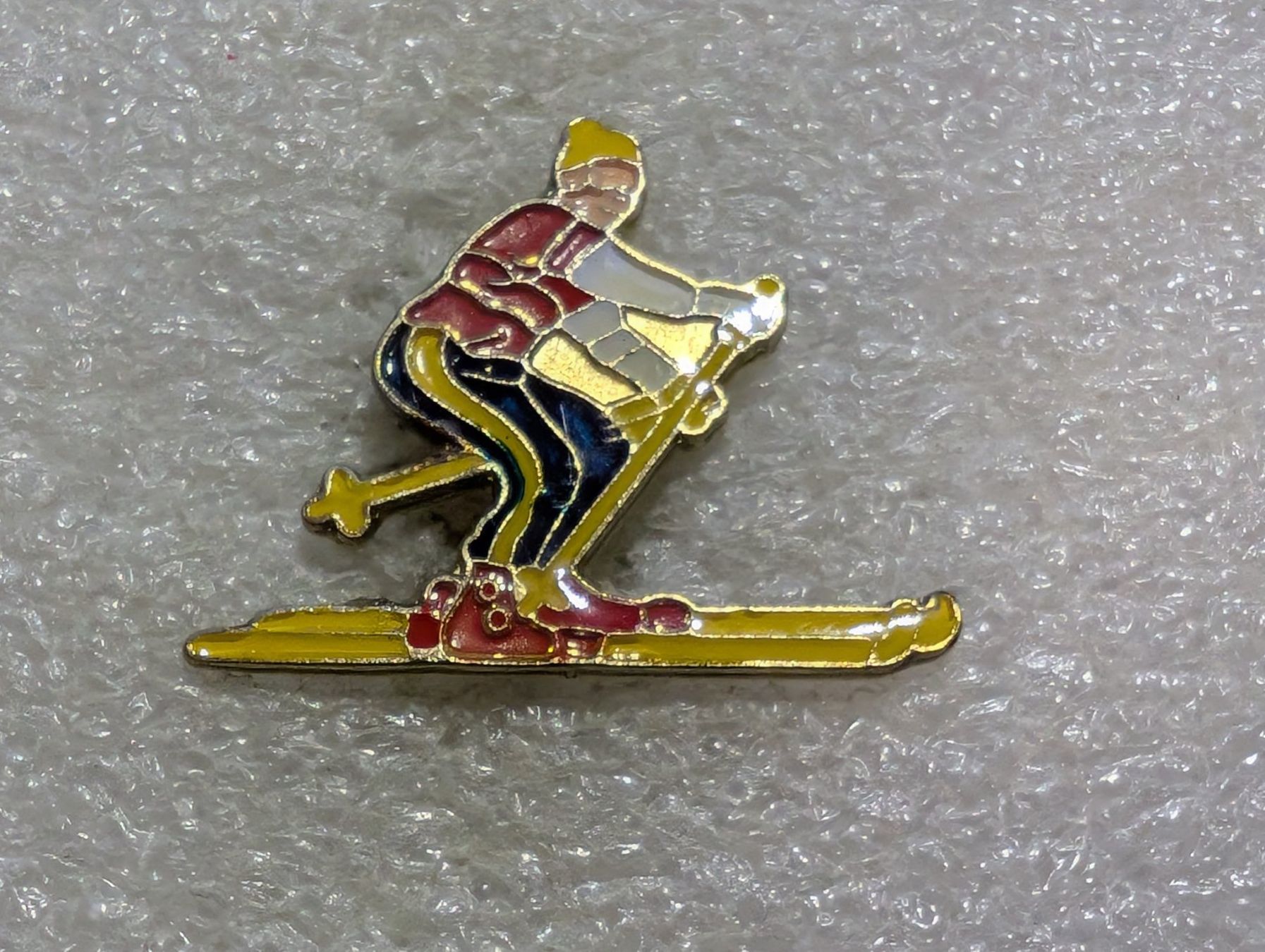 Placchette & Badge: Ansteckpin 192: Skifahrer – Usato da Oppligen venduto da Pin-Fall-Shop