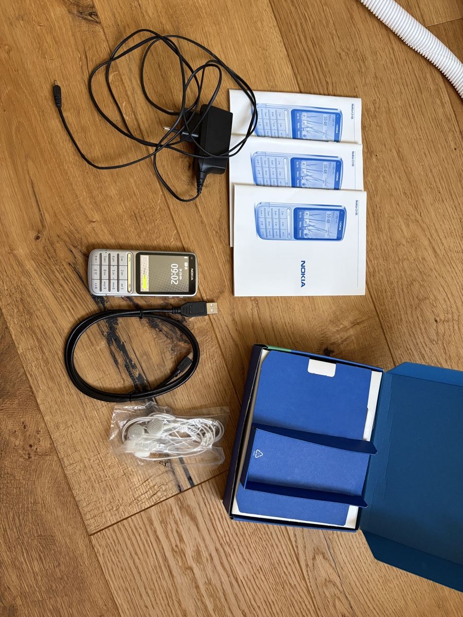 Nokia Portables: Nokia C3 OVP & komplett  – Neuf (Voir description) à Jonen par YoKoDesign 4
