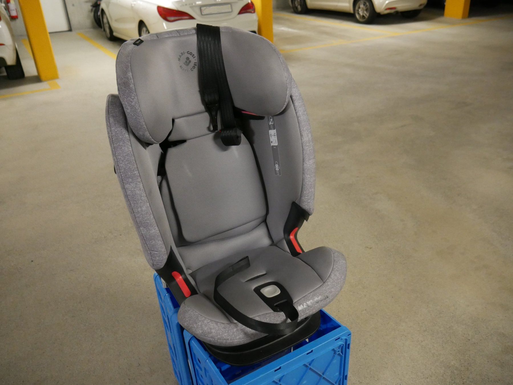 Maxi-Cosi Seggiolini per auto: Maxi-Cosi Titan Pro Nomad Grey – Usato da Speicher venduto da Pratum 1