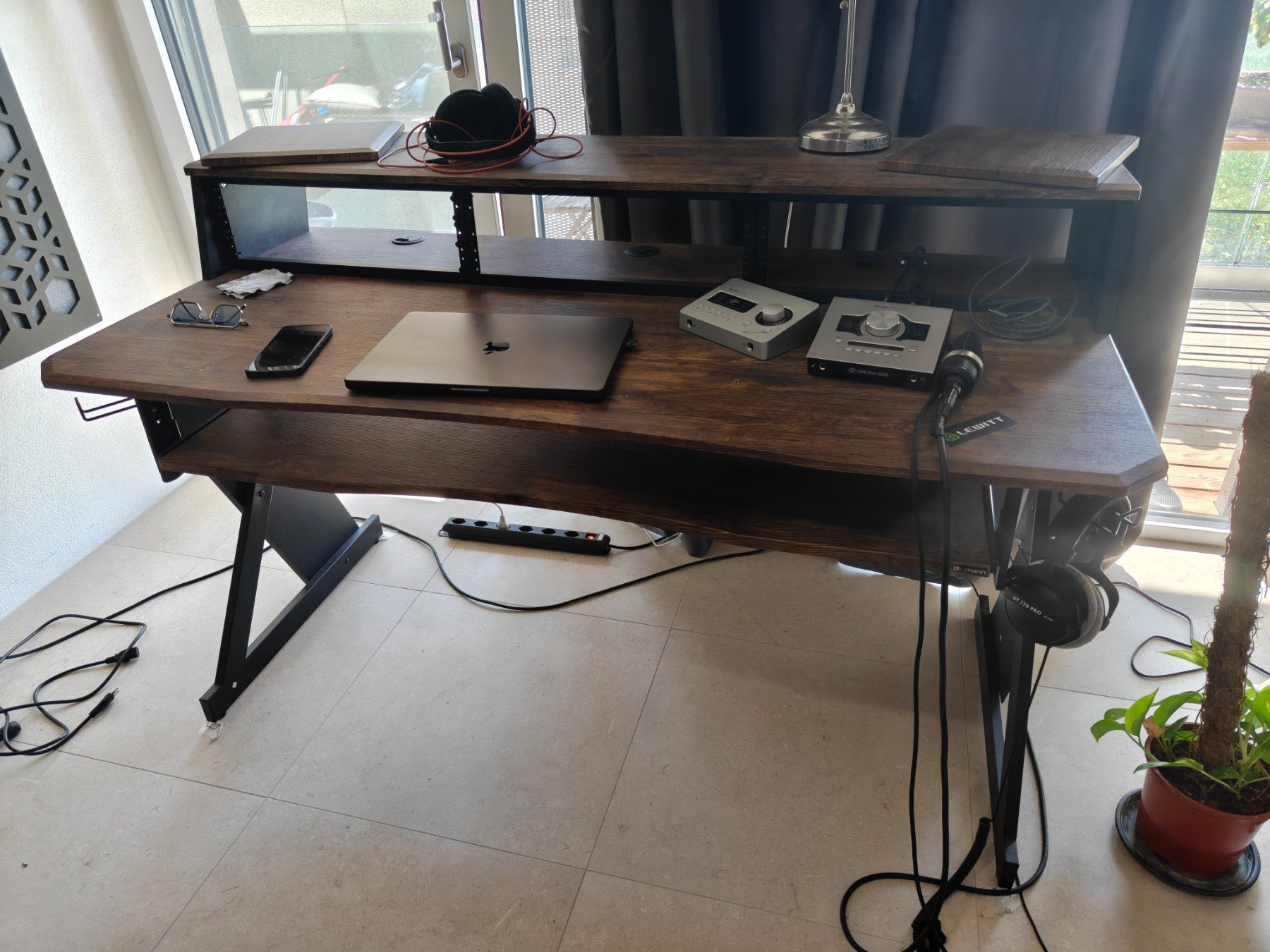 Tische: Thomann Studio Table XL Wood – Gebraucht aus Utzigen von Santacruz951
