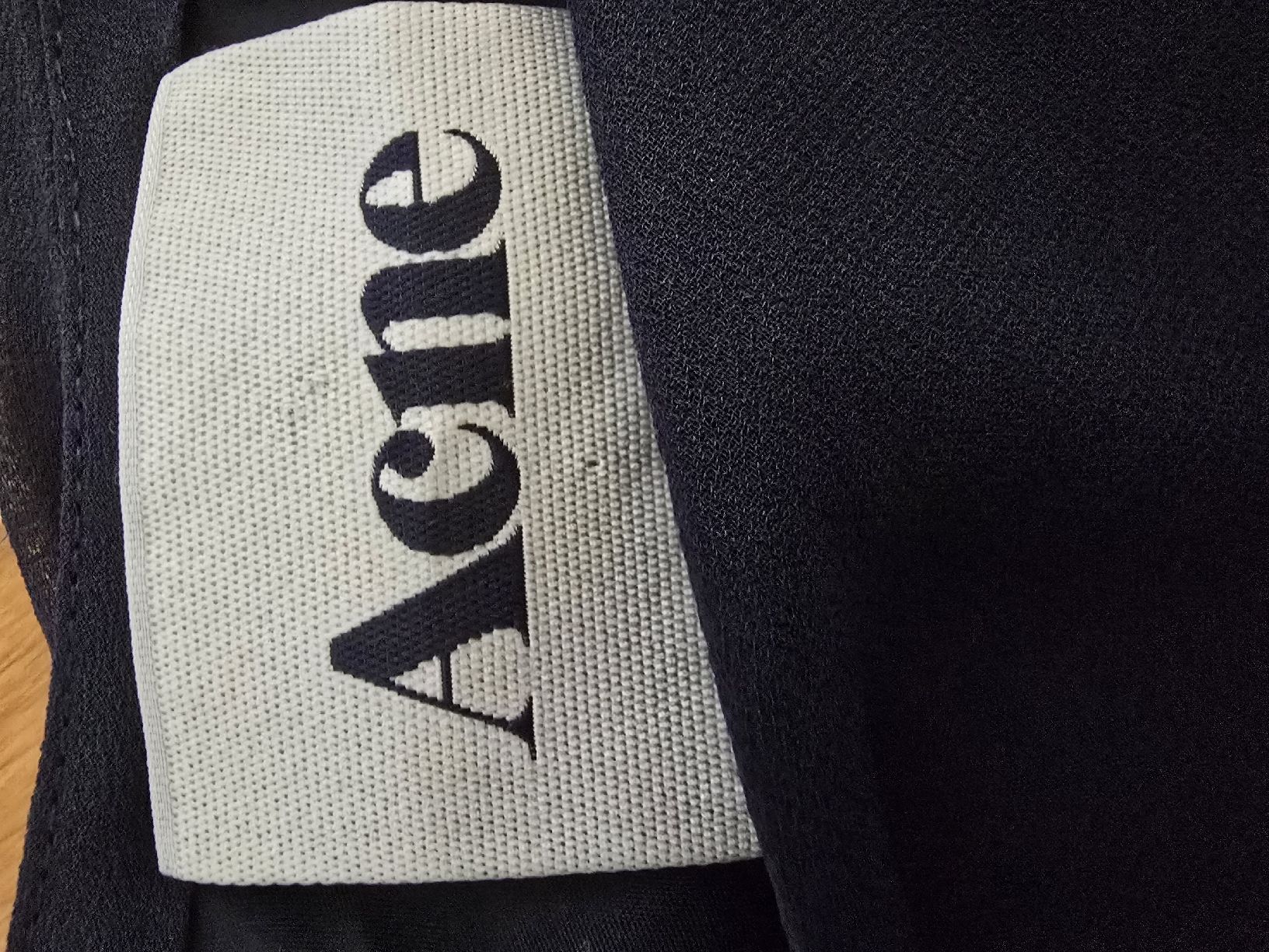 Acne Studios Robes: Acne Studios elegantes One-Shoulder Kleid Gr. 38 – D'occasion à Tecknau par Leni_SecondLove 2