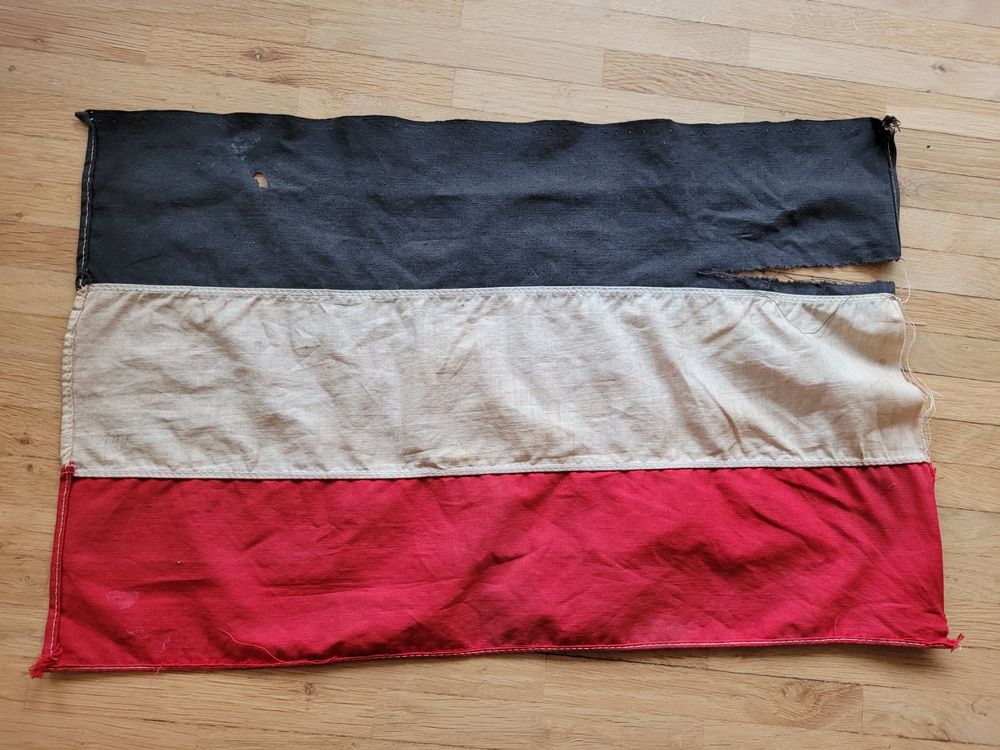  Kleine Fahne Deutsches Reich (Gebraucht) in Kriens für CHF 28 – mit Bildidee 
