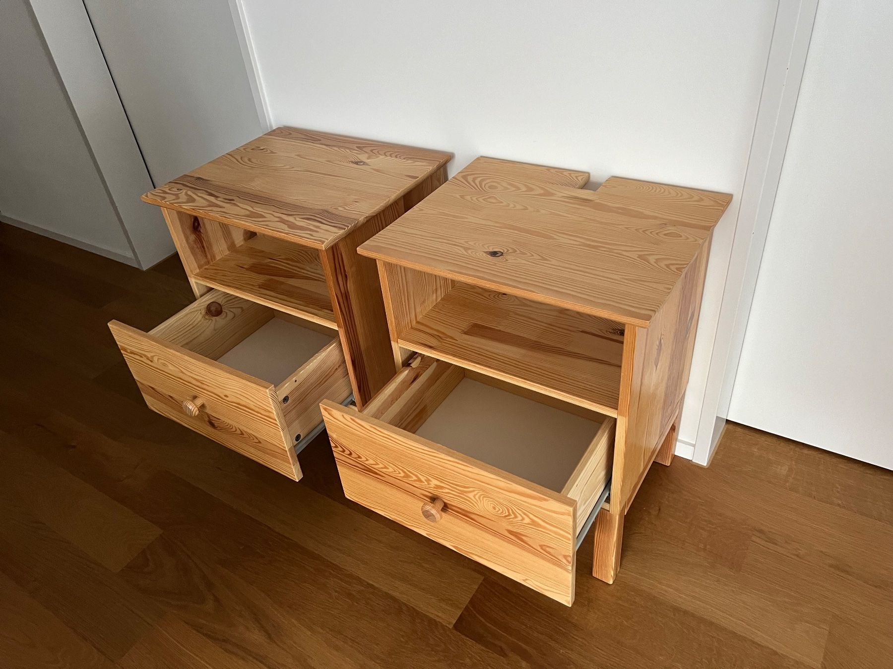 Tables de nuit: Nachttische IKEA Tarva - Kieferholz – D'occasion à Rietheim par Richardsen 1