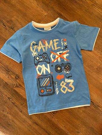Schönes Tshirt Gr. 128, Neu
