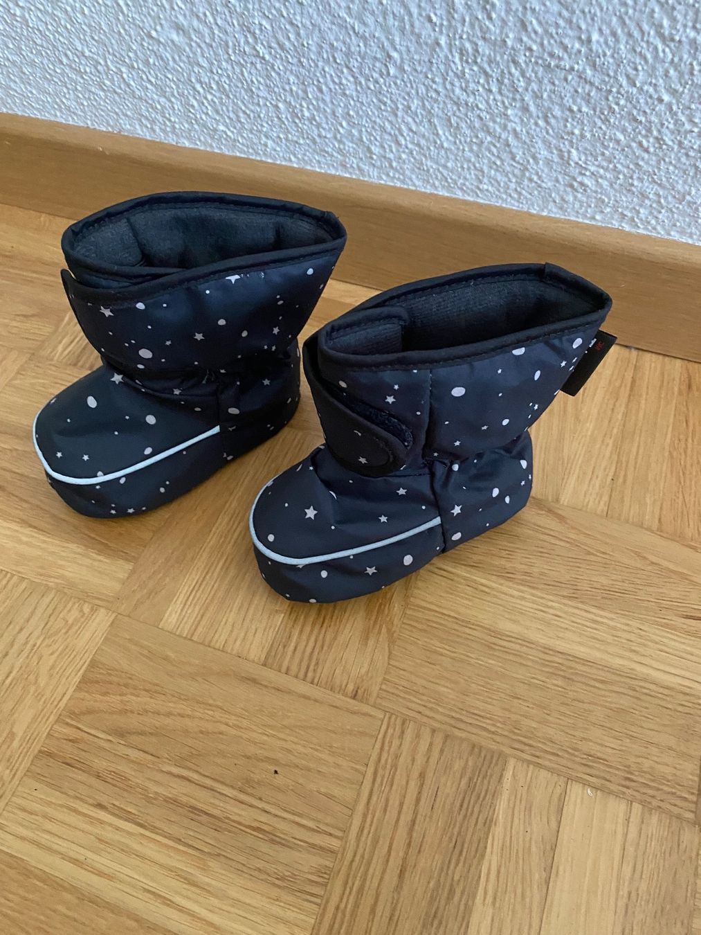 Scarpe per ragazzi: Baby Winterschuhe Grösse 16/18 – Usato da Zürich venduto da MaSte 2