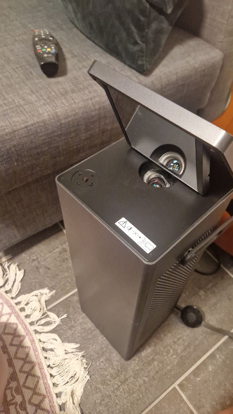 LG Proiettori: LG HU80KS-EU Projector – Usato da Zürich venduto da MarianaMoore 1