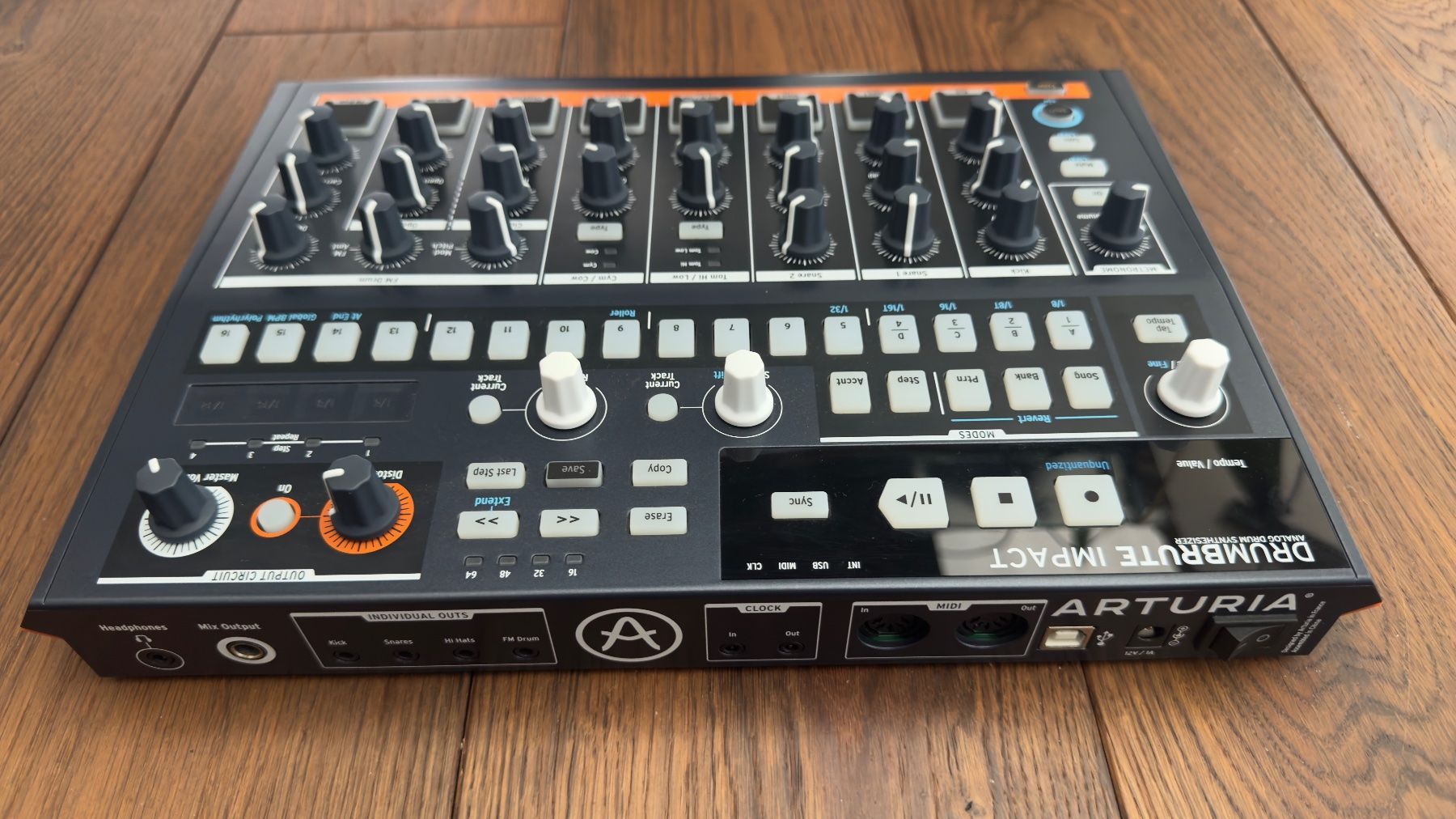 Arturia Musikinstrumente: Arturia DrumBrute Impact / Analoger Drumcomputer – Gebraucht aus Tenniken von khun-reto 1