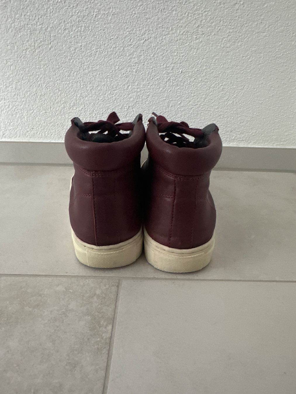 Navyboot Scarpe da donna: Navyboot Damen Sneaker rot / berry – Usato da Zug venduto da Hehe 2