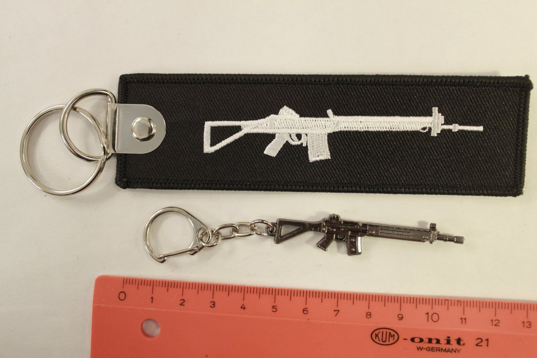 Schlüsselanhänger & - bänder: porte clé FASS90 – Gebraucht aus La plaine von 762 1