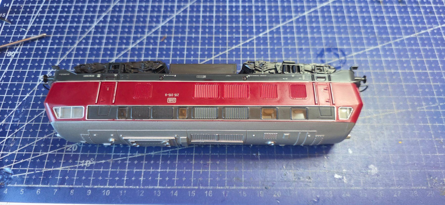 Roco Modellini di ferrovie: Roco DB 215 015-9 HO/DC Analog – Usato da Hochfelden venduto da Danizh0 2