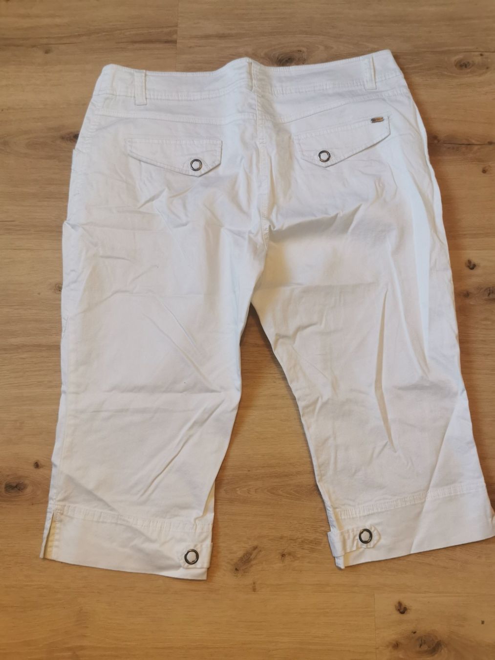Hosen: Damen Caprihose – Gebraucht aus Grosswangen von Weidhof6 1