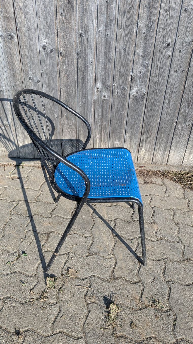 Stühle: Blauer Gartenstuhl – Gebraucht aus Ottenbach von ste_bj5c 1