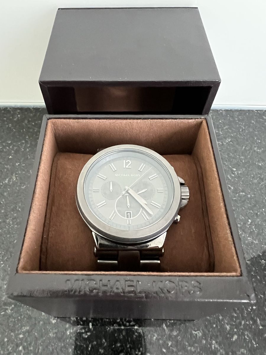 Michael Kors Orologi: MICHAEL KORS Herrenuhr aus der Dylan-Serie – Usato da Obfelden venduto da Moscheli