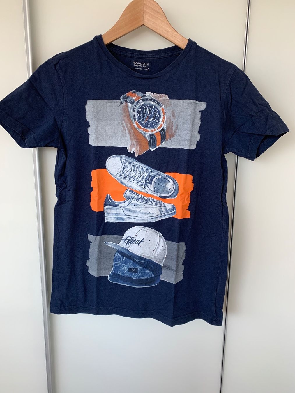 Camicie, T-shirt & Polo: Nukutavake T-Shirt Gr 14 – Usato da Mettmenstetten venduto da _4_YOU_
