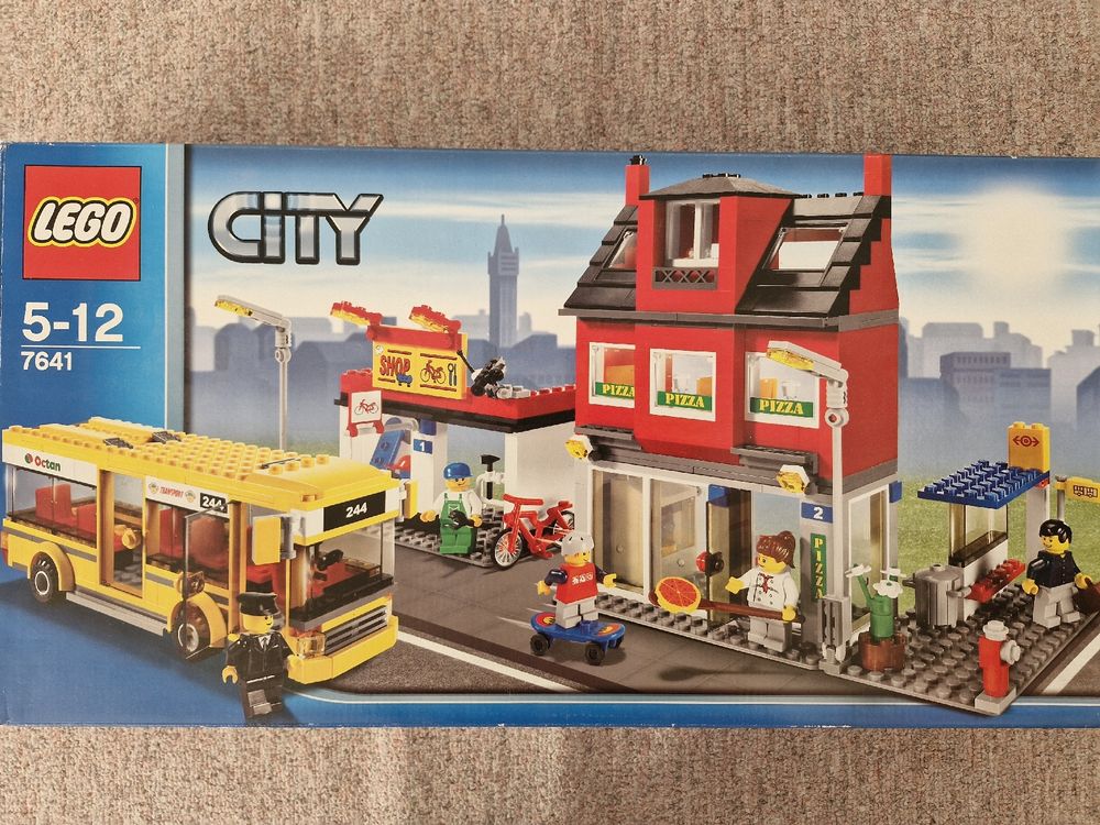 Lego City Stadtviertel mit Bus (7641) | Kaufen auf Ricardo