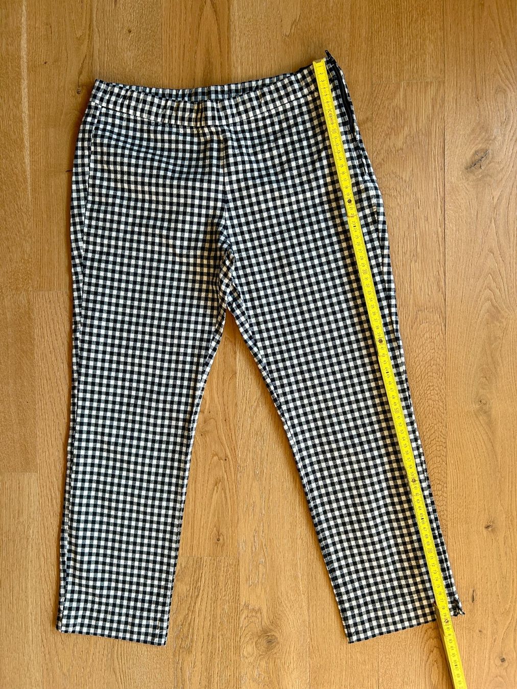Pantaloni: Pantalon vichy noir et blanc 7/8 – Usato da Martigny venduto da m_juli 3