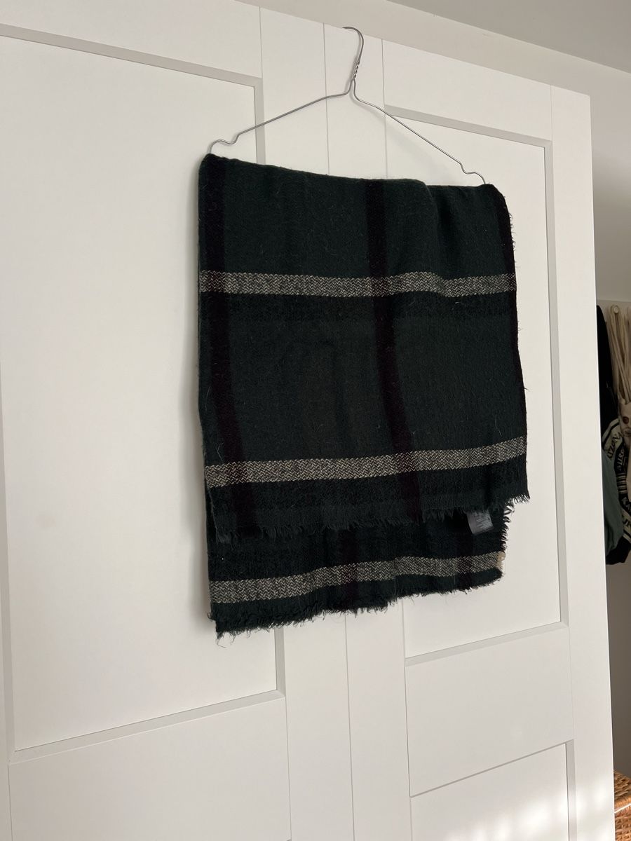 H&M Foulard & Sciarpe: Scarf H&M – Usato da Pregassona venduto da kat_zh5d