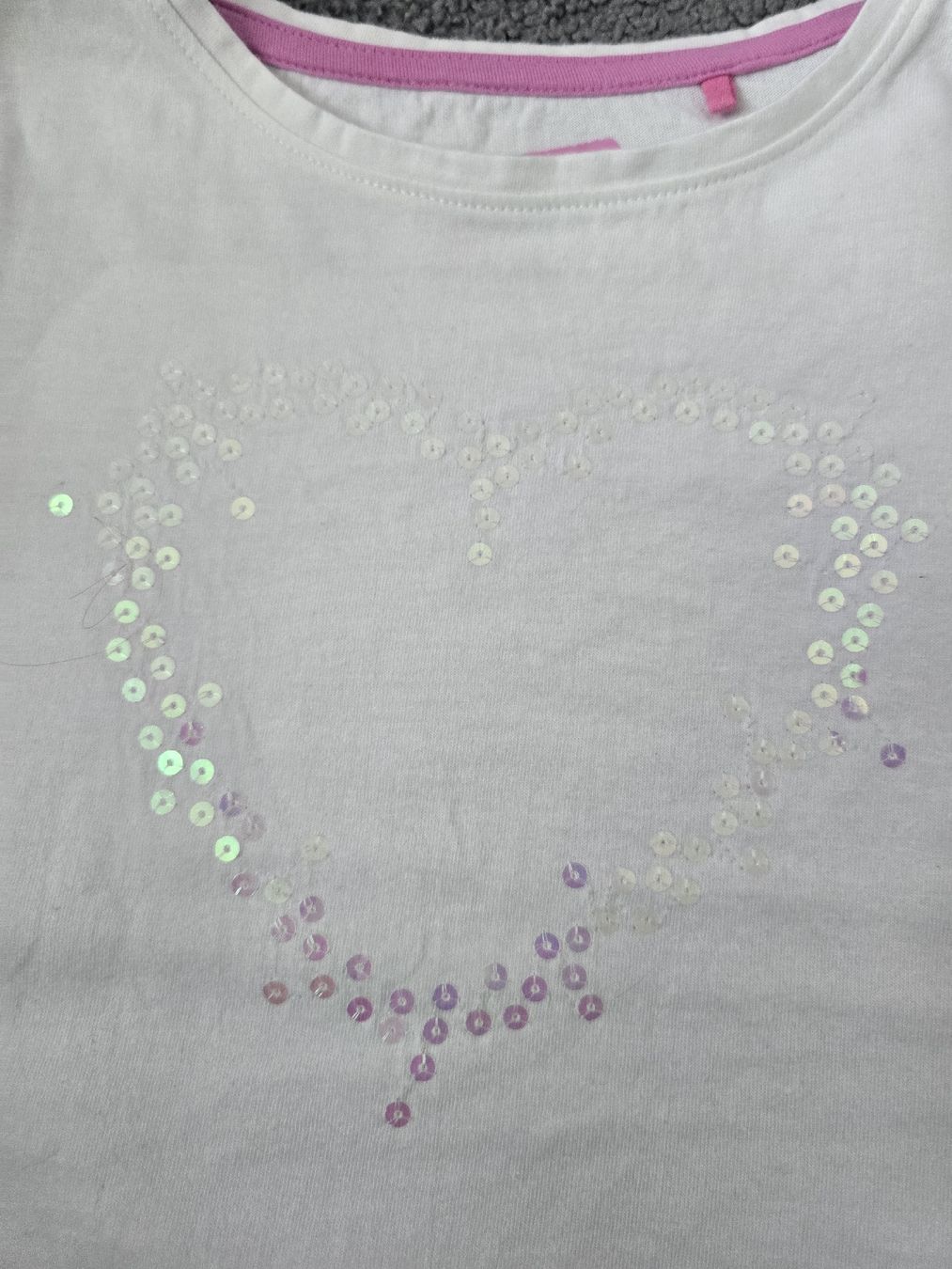 Blouses, T-shirts & Tops: 2 T-Shirts Mädchen Grösse 110 – D'occasion à Unterentfelden par Panda-87 1