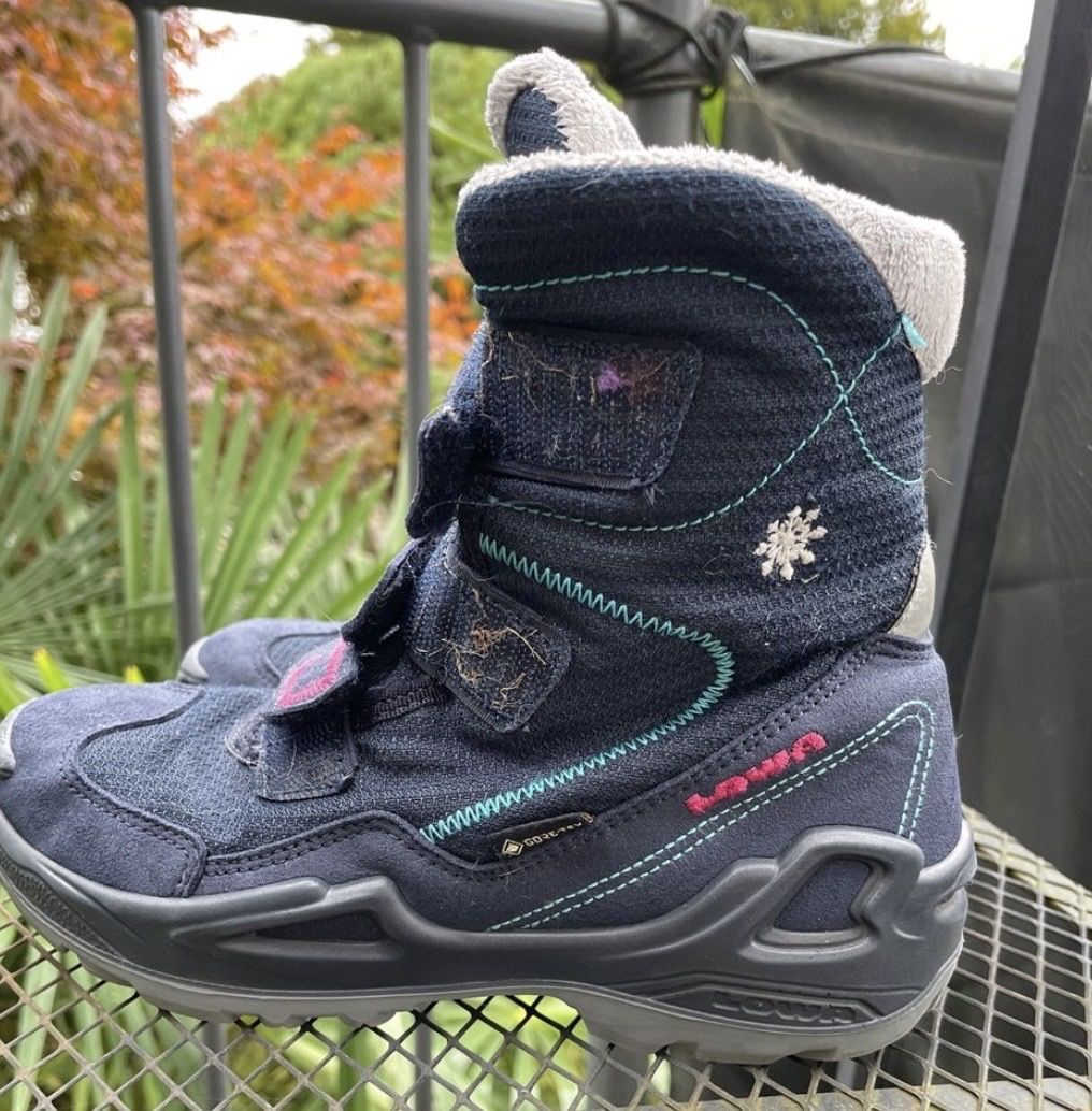 Lowa Scarpe per ragazzi: Lowa Winterstiefel Goretex 33 – Usato da Reinach AG venduto da Ben14gs 1