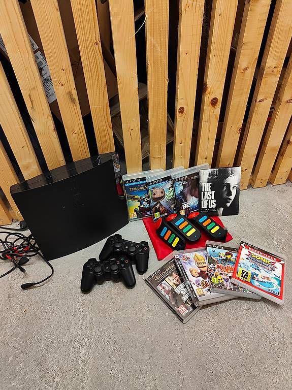 Sony Consoles: Ps3, 2 Controller, Spiele, Buzzer – D'occasion à Fribourg par nic_7krl