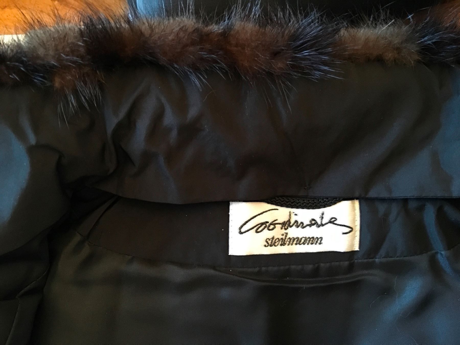 Gilets & Westen: STEILMANN - Steppweste mit Echtpelz – Neu und originalverpackt aus Spreitenbach von Jessy8 2