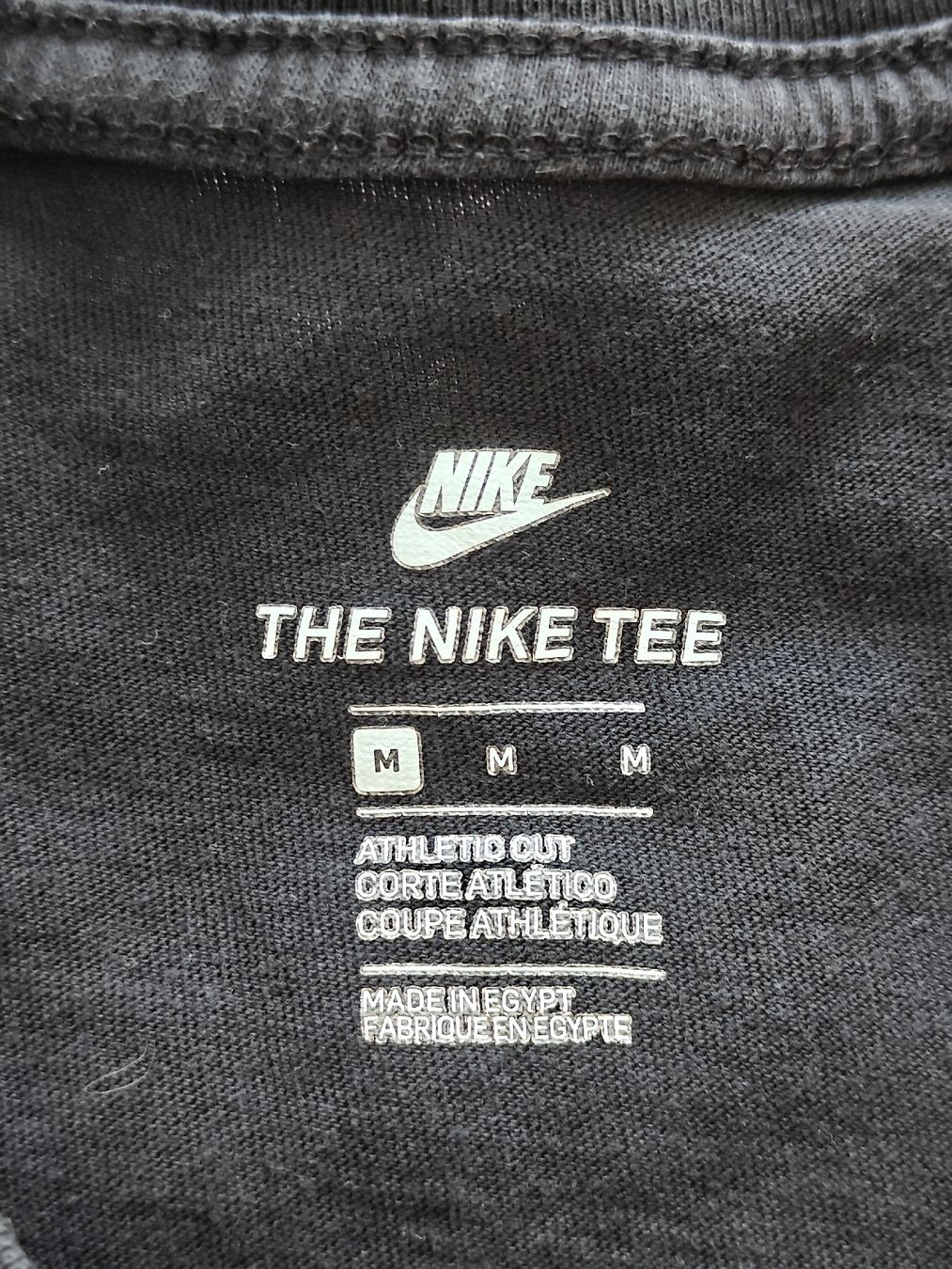 Nike T-shirts: Nike T Shirt – D'occasion à Pieterlen par Saemelili 2