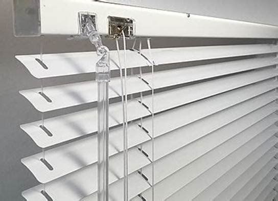 Tende da sole: Lamellenstore Silber Aluminium – Usato da Horgen venduto da Goros 3