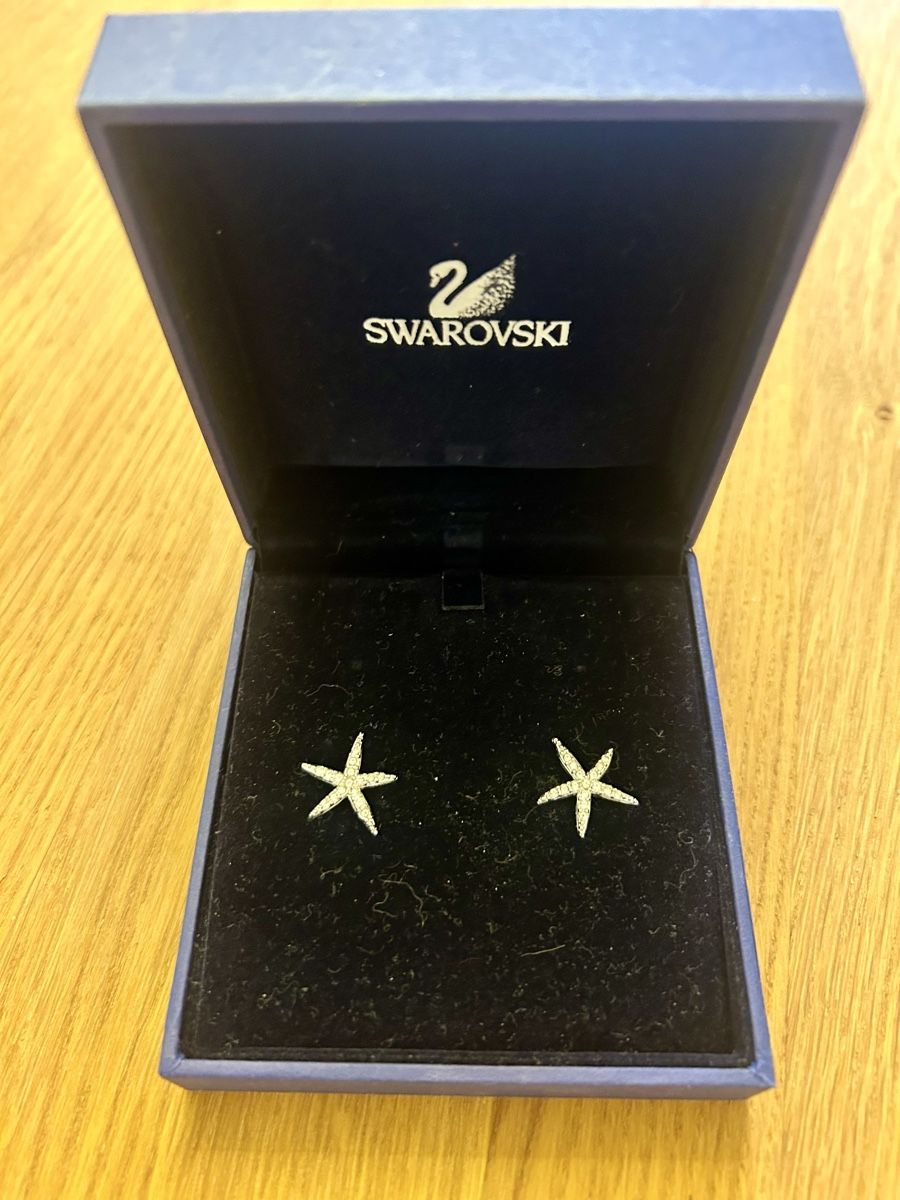Swarovski Orecchini pendenti & Orecchini a lobo: Swarovski Ohrstecker Seestern – Nuovo (secondo la descrizione) da Zuchwil venduto da rah_fjs9