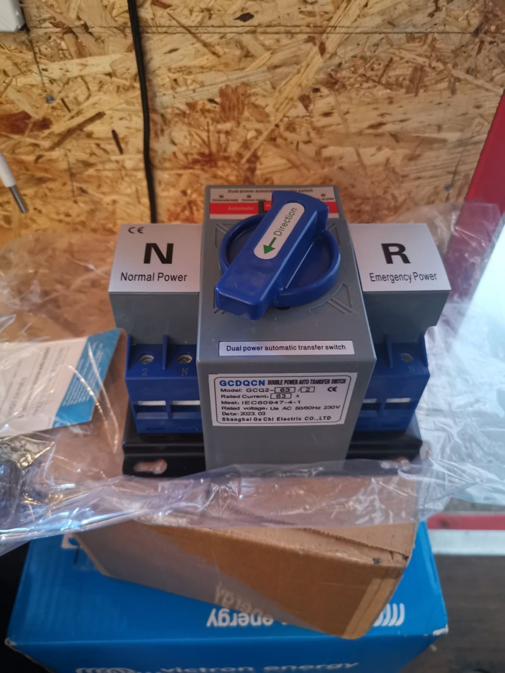 Interruttori: UPS Umschalter automatisch zb Notstromgenerator-Netz – Nuovo e nell'imballaggio originale da Zürich venduto da adi0111
